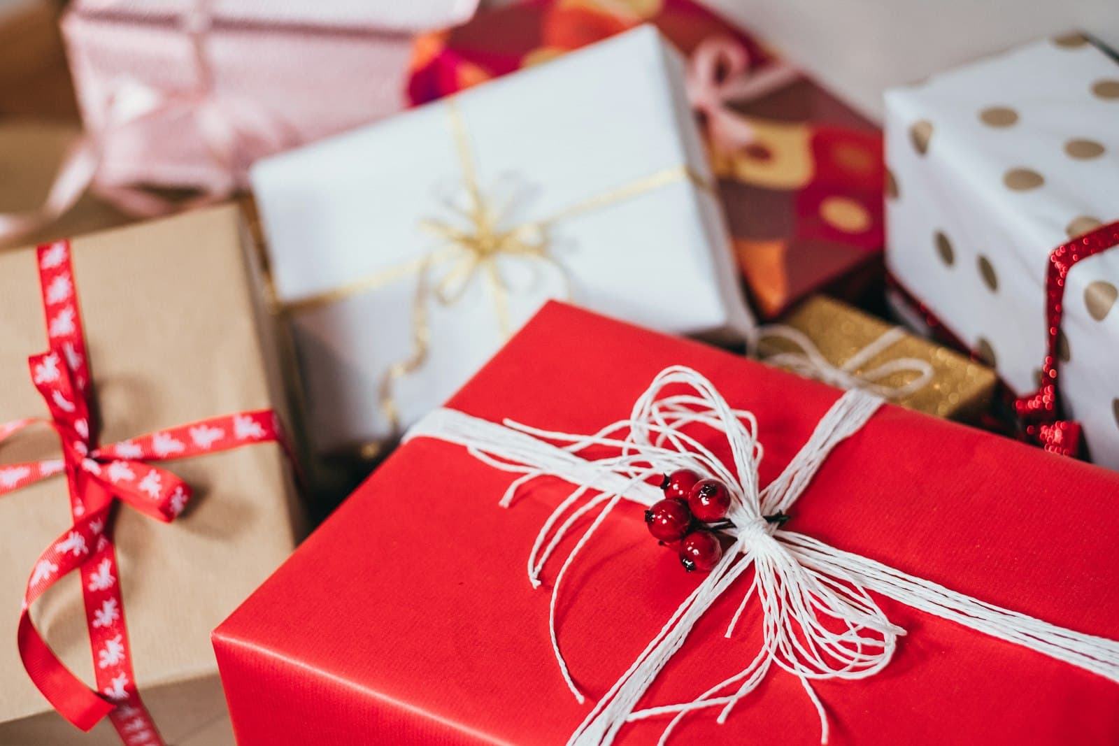 Geschenkboxen als Symbol fuer Restaurantgutscheine